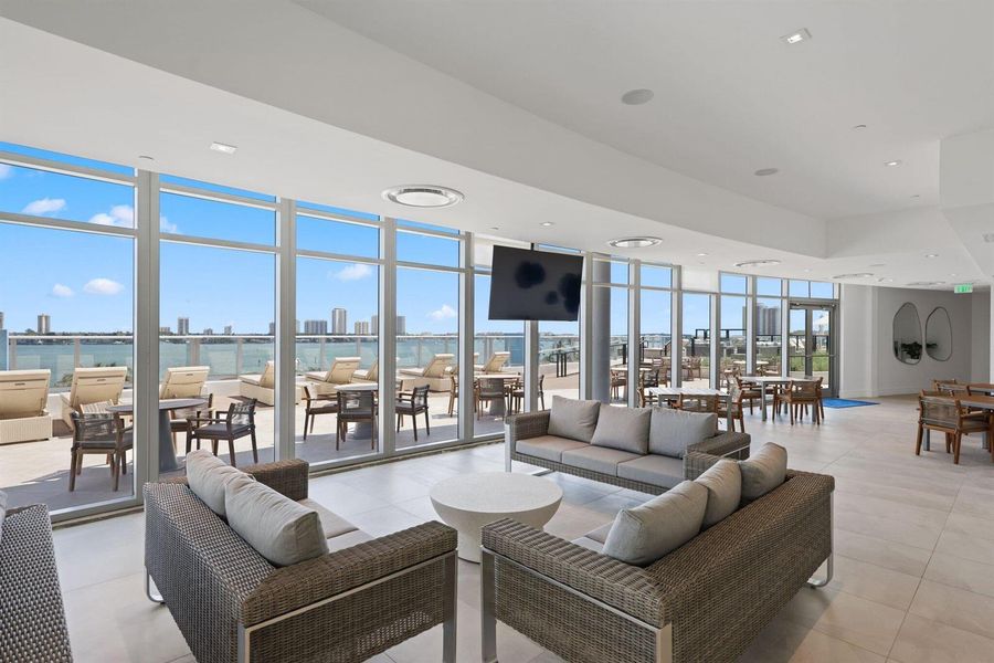 220 Lake Shore Drive - 65.JPG-SMALL 220 Lake Shore Drive - 65.JPG-SMALL