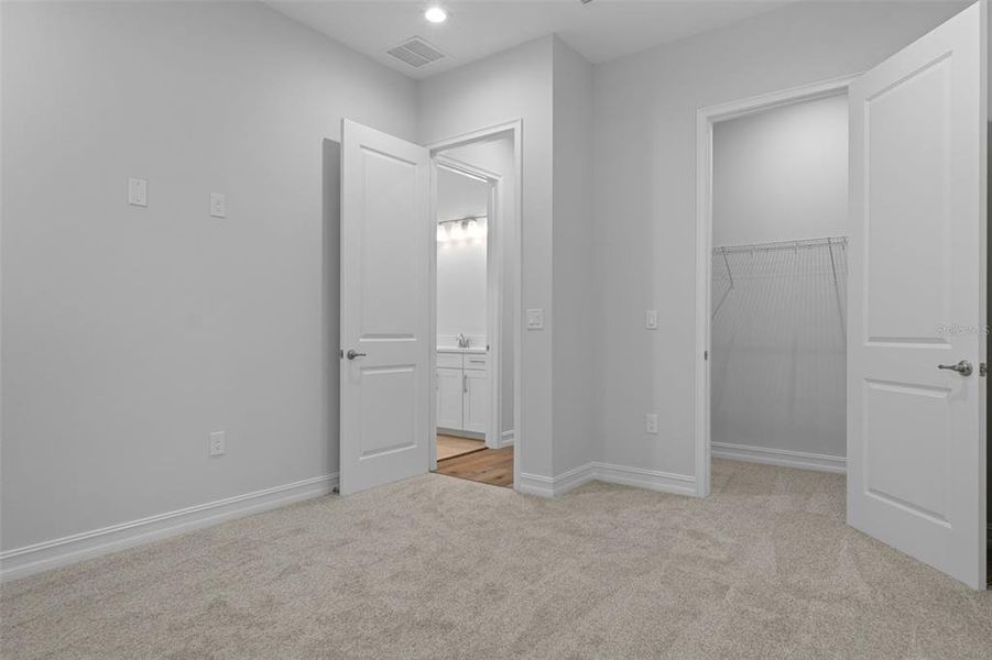 Spacious, unfurnished interior of a new home in Southern Hills Plantation, Brooksville (Image 37). Spacious, unfurnished interior of a new home in Southern Hills Plantation, Brooksville (Image 37).