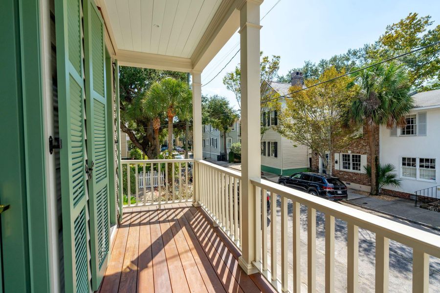 Exterior details and patio area of a home in , Charleston (Image 27).