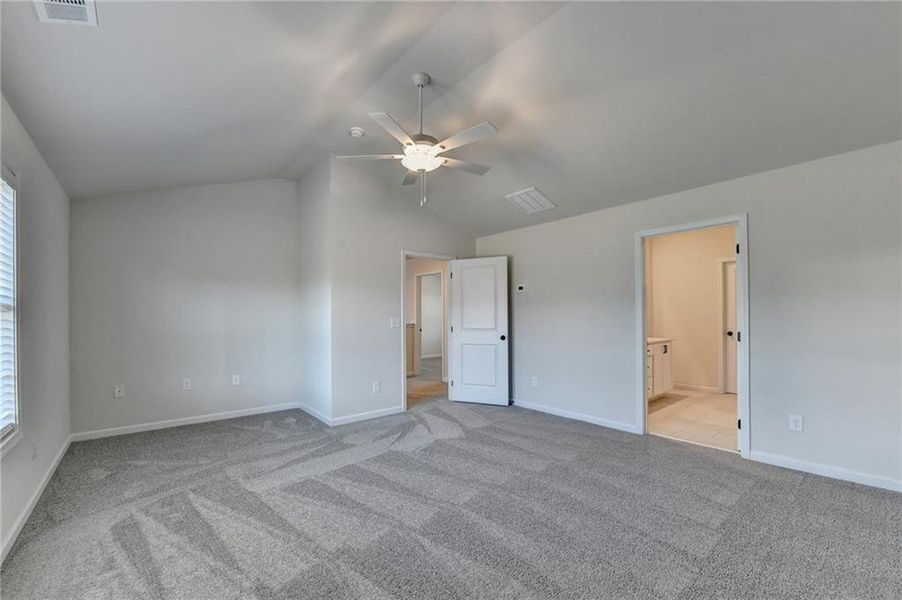 Spacious, unfurnished interior of a new home in , Auburn (Image 60). Spacious, unfurnished interior of a new home in , Auburn (Image 60).