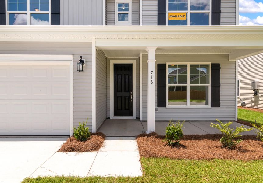 Exterior details and patio area of a home in Oakley Pointe, Moncks Corner (Image 3).