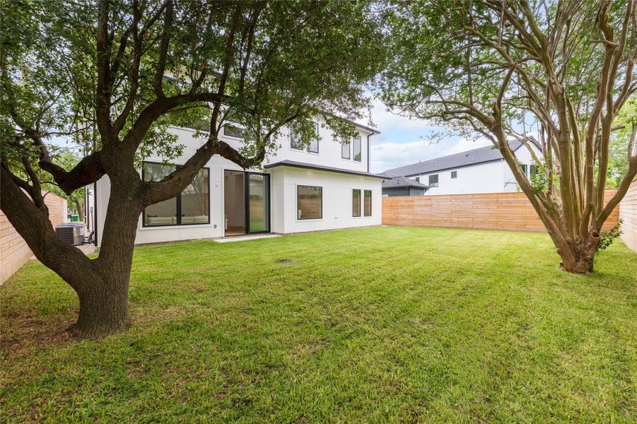 Exterior details and patio area of a home in , Houston (Image 4).
