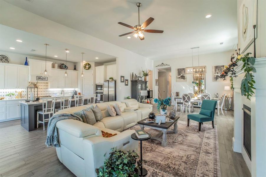 Furnished interior view inside a new home in Bridgewater 60', Midlothian (Image 17). Furnished interior view inside a new home in Bridgewater 60', Midlothian (Image 17).
