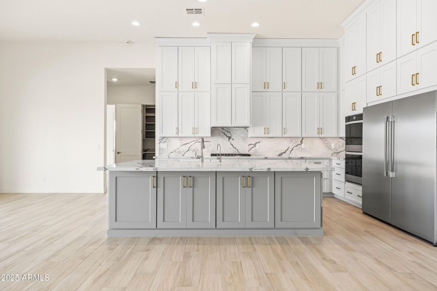 Gourmet Kitchen w/ Oversized Island