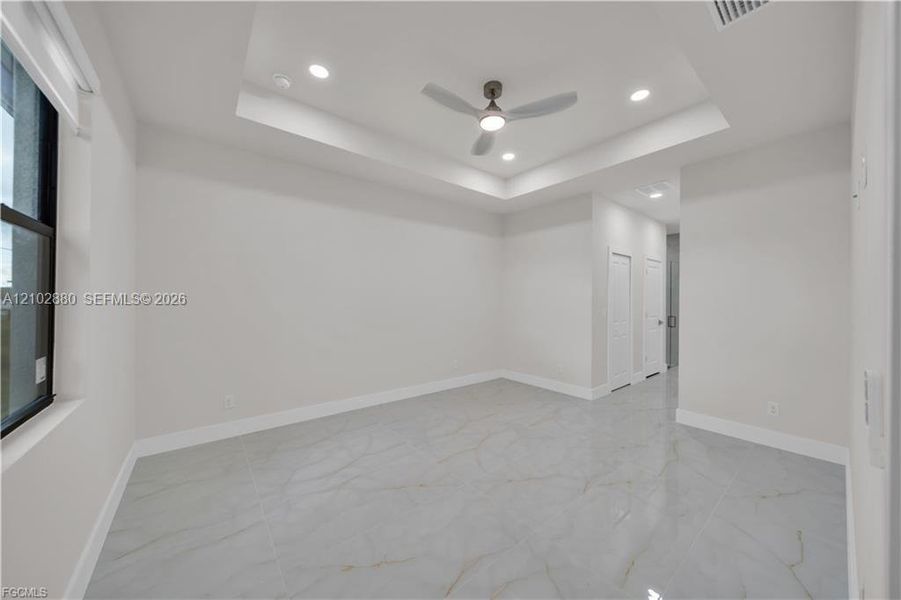 Spacious, unfurnished interior of a new home in , Cape Coral (Image 18). Spacious, unfurnished interior of a new home in , Cape Coral (Image 18).