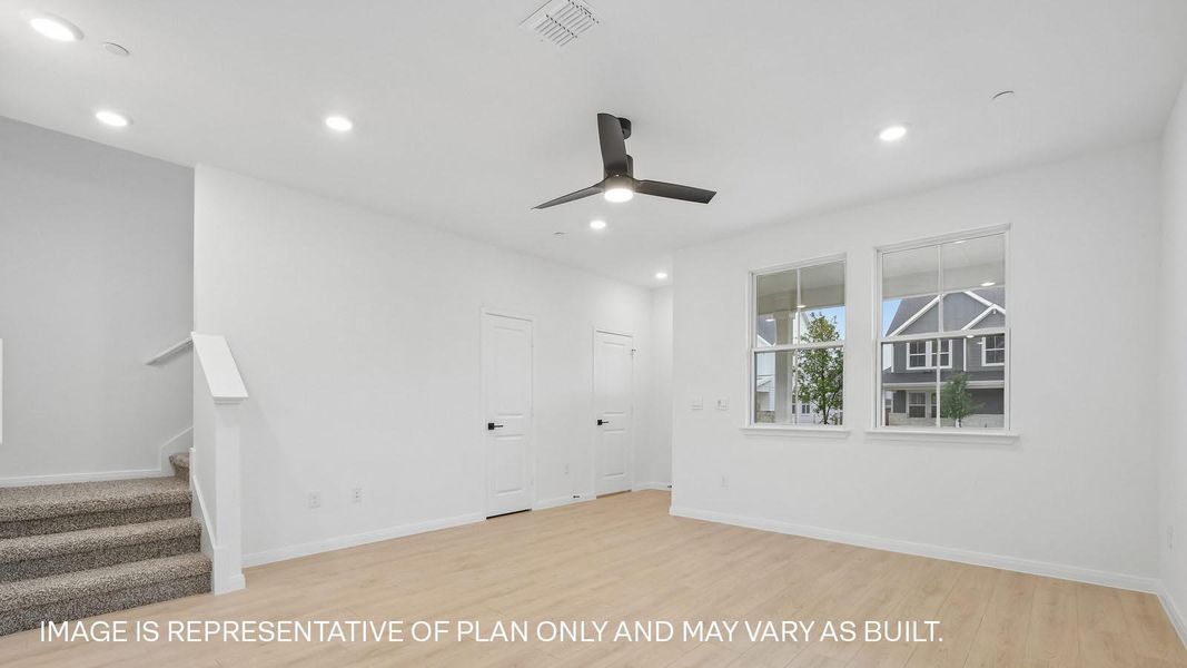 Spacious, unfurnished interior of a new home in Avery Centre, Round Rock (Image 22).