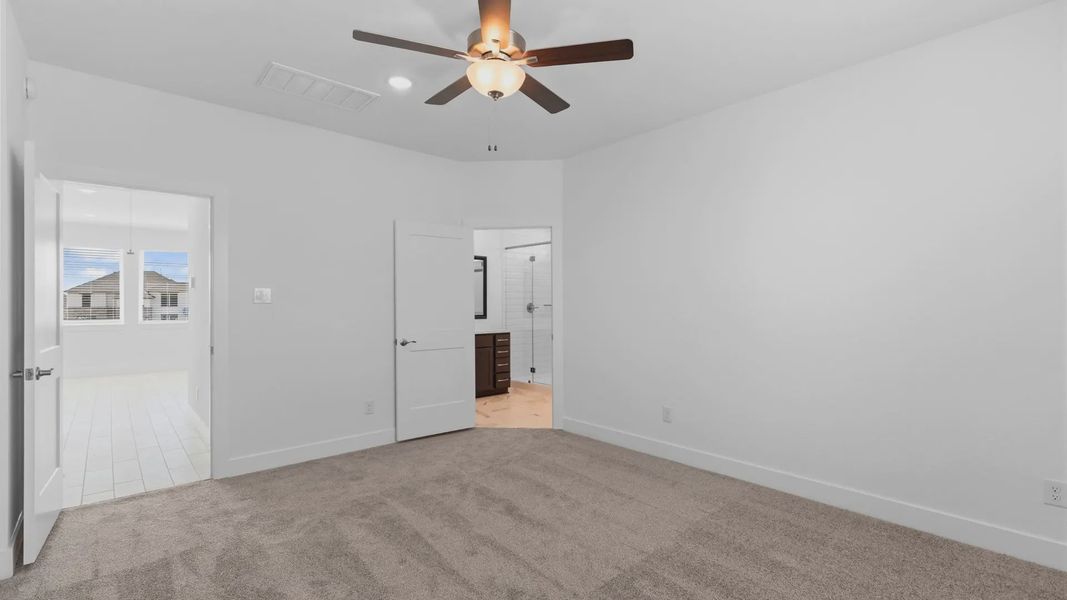 Representative unfurnished interior of a home built from the Oakdale by Chesmar Homes in Bridgeland Courtyard, Cypress (Image 20).