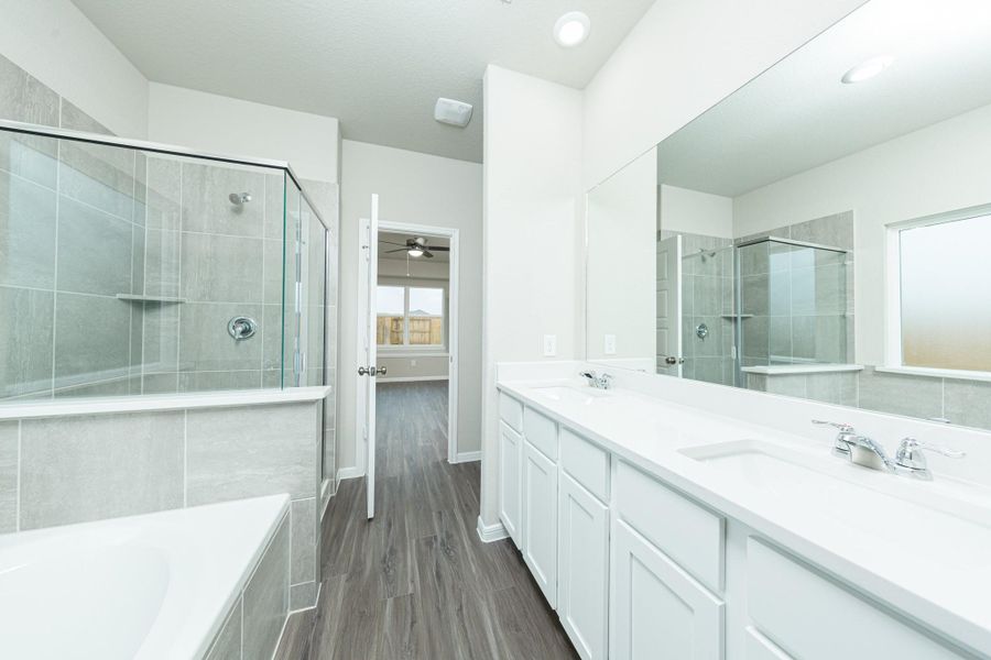 Furnished interior view inside a new home in River Ranch, Dayton (Image 7). Furnished interior view inside a new home in River Ranch, Dayton (Image 7).