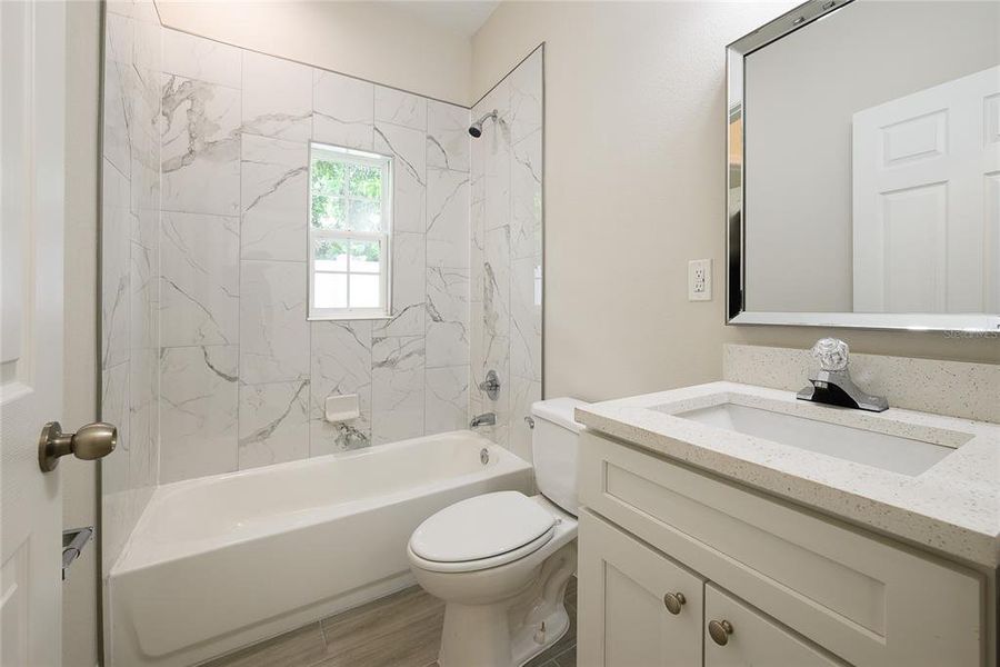 Furnished interior view inside a new home in , Orlando (Image 11).