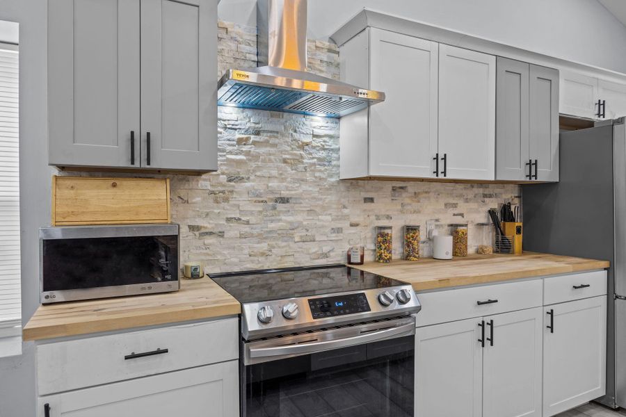 Furnished interior view inside a new home in , Moncks Corner (Image 11).