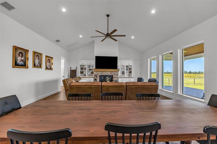 Furnished interior view inside a new home in , Arcadia (Image 11).