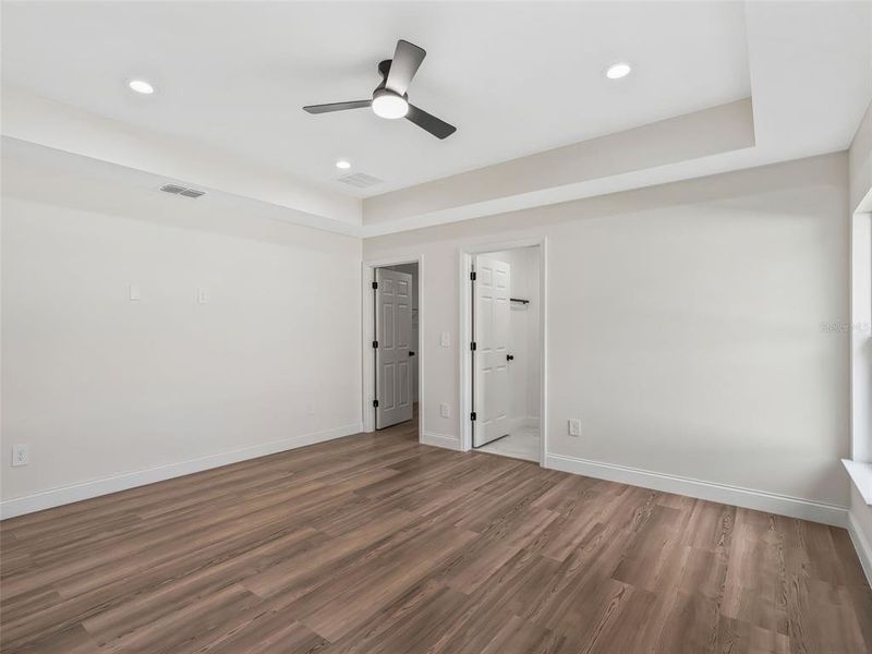 Spacious, unfurnished interior of a new home in , Ocala (Image 17).