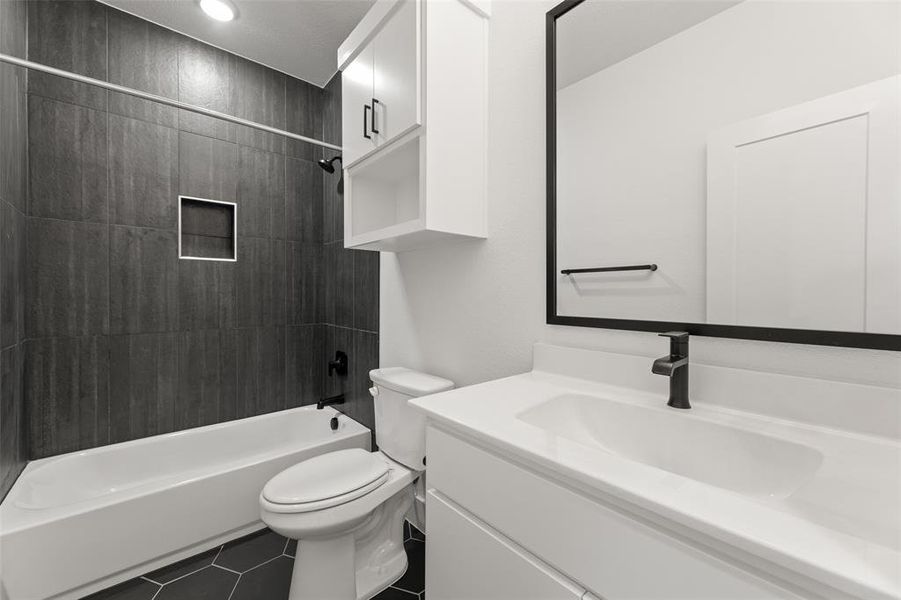 2629 Cayenne-Bathroom-2