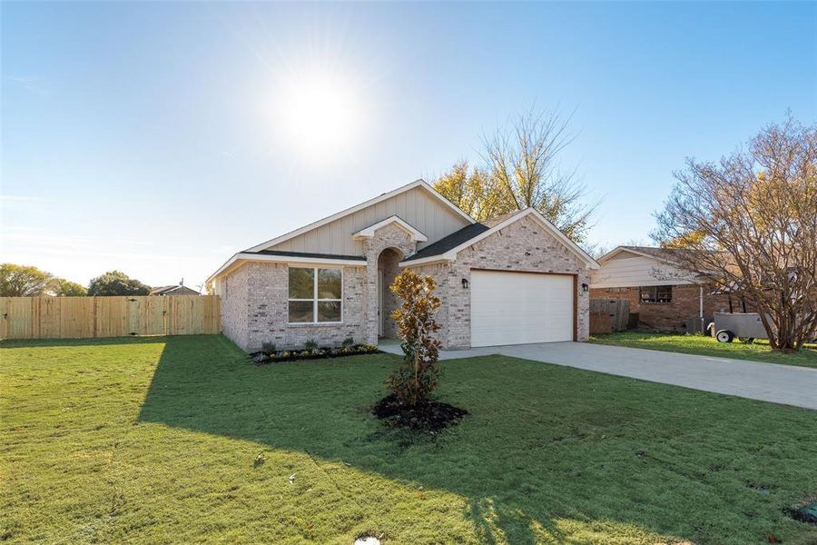 Front exterior of a new home in , Forney, TX, highlighting curb appeal (Image 1). Front exterior of a new home in , Forney, TX, highlighting curb appeal (Image 1).