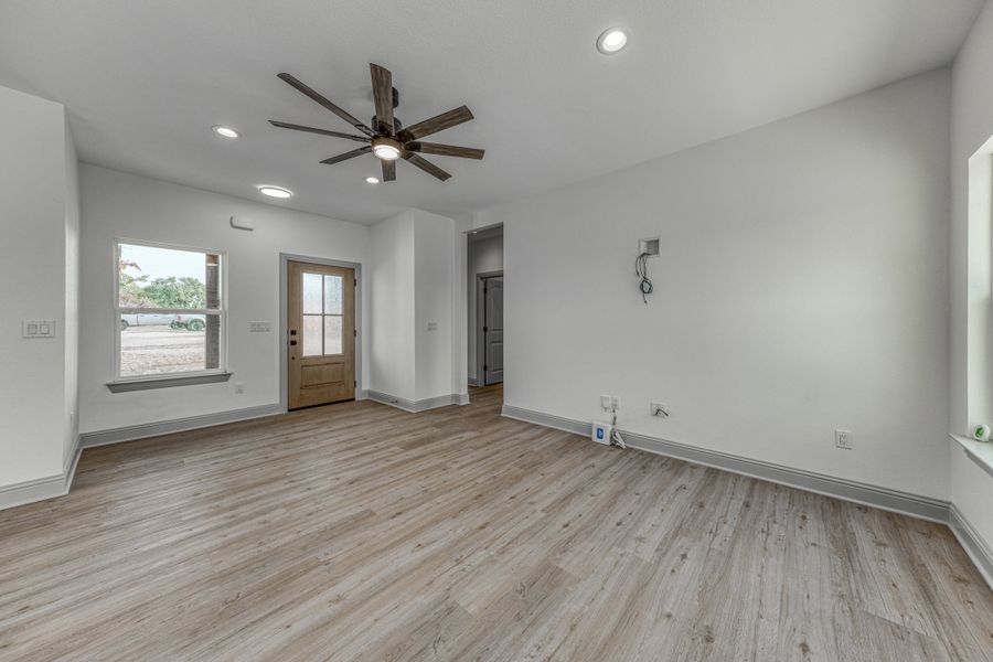 Representative unfurnished interior of a home built from the Lucas by Zeal Home Builders in Echo Grove, Poolville (Image 108).