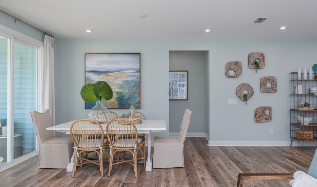 Dining area adjacent to kitchen