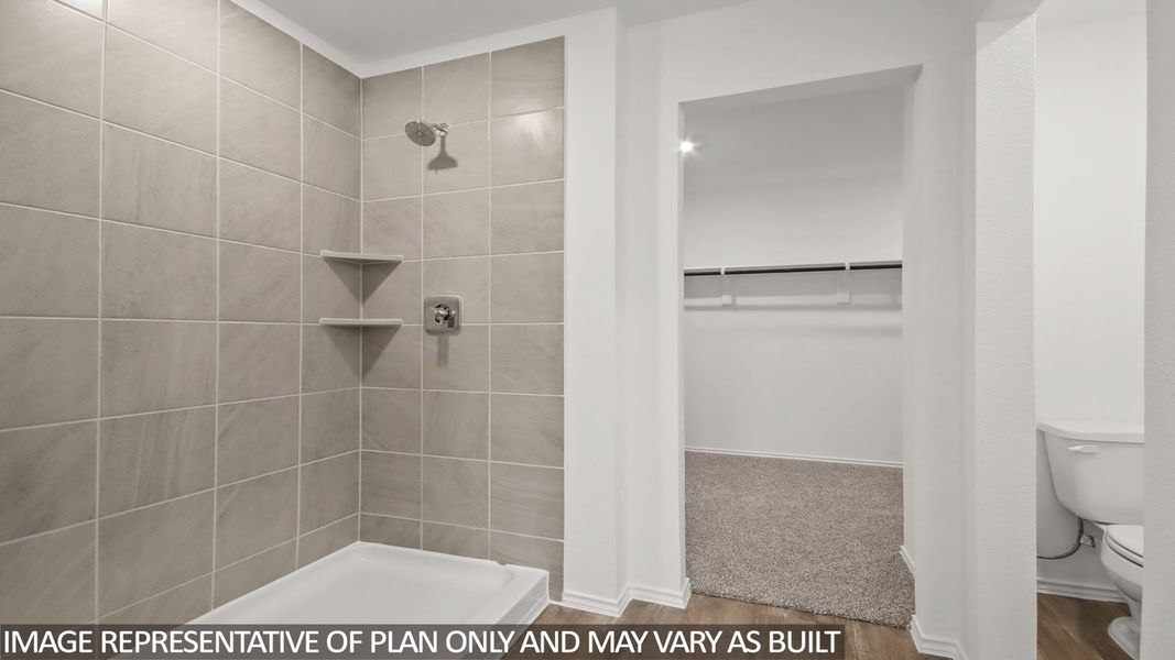 Image 19 of a home in Grand Pines. Image 19 of a home in Grand Pines.