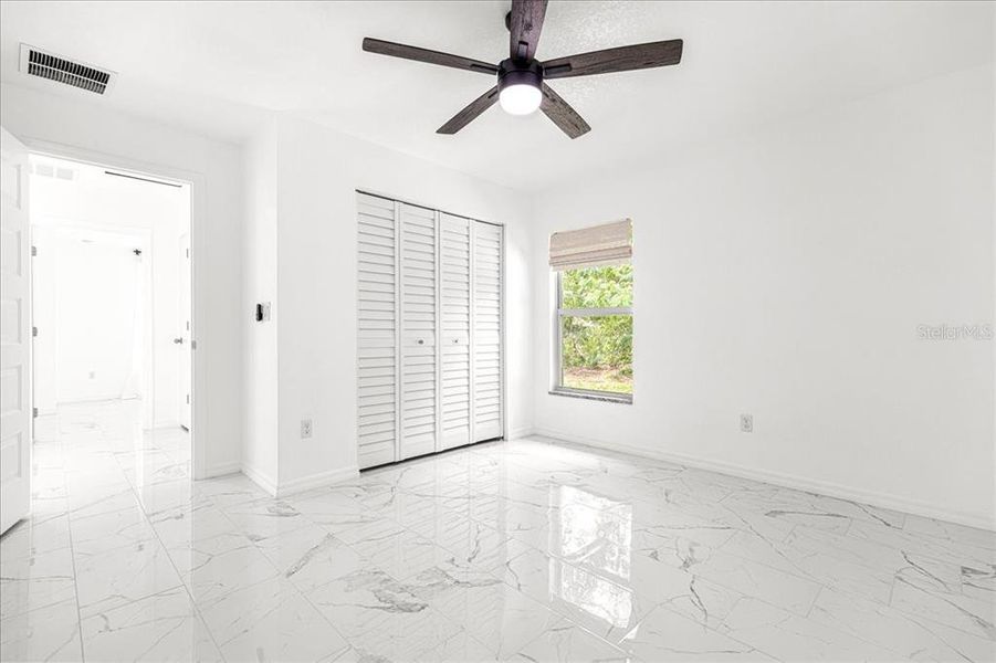 Spacious, unfurnished interior of a new home in , Summerfield (Image 27).