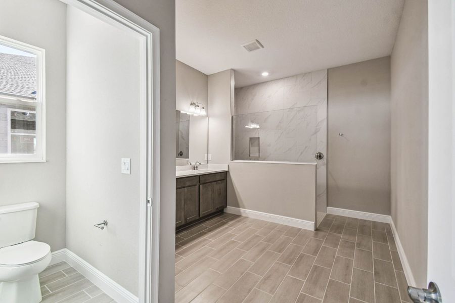 Image 70 of a home in Pinecone Reserve.