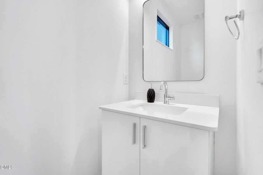 9-web-or-mls-DSC04839 9-web-or-mls-DSC04839