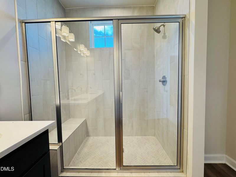 HVM108 primary shower