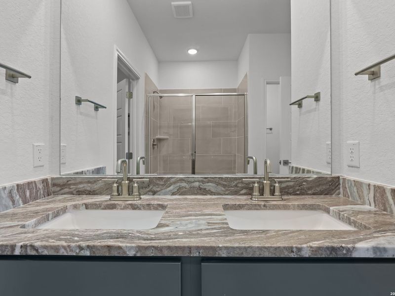 Image 33 of a home in Agave. Image 33 of a home in Agave.