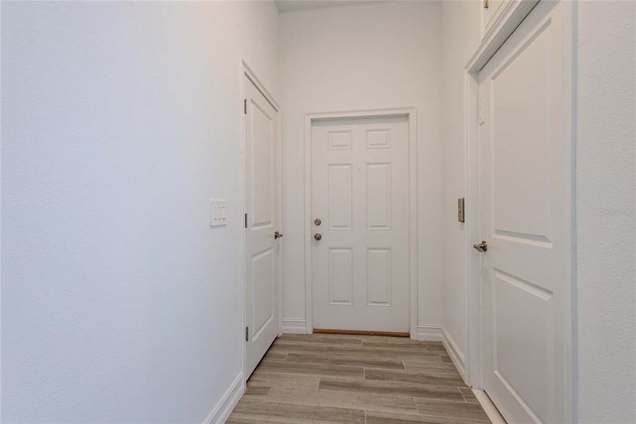 Spacious, unfurnished interior of a new home in , Ruskin (Image 22).