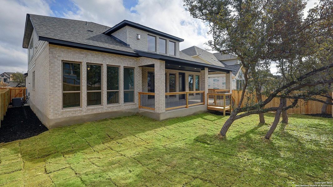 Exterior details and patio area of a home in Ranches At Creekside 55', Boerne (Image 27).