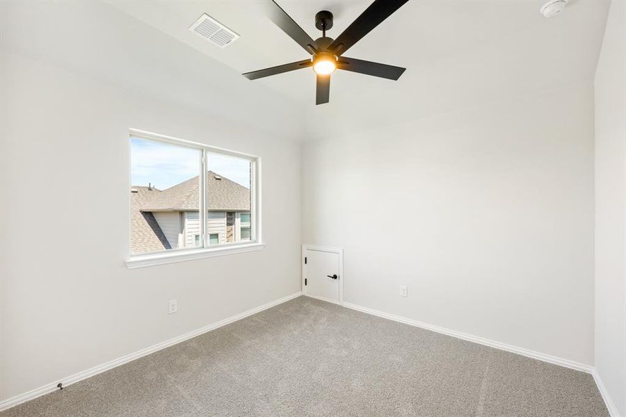 Spacious, unfurnished interior of a new home in Sable Creek, Sanger (Image 23). Spacious, unfurnished interior of a new home in Sable Creek, Sanger (Image 23).