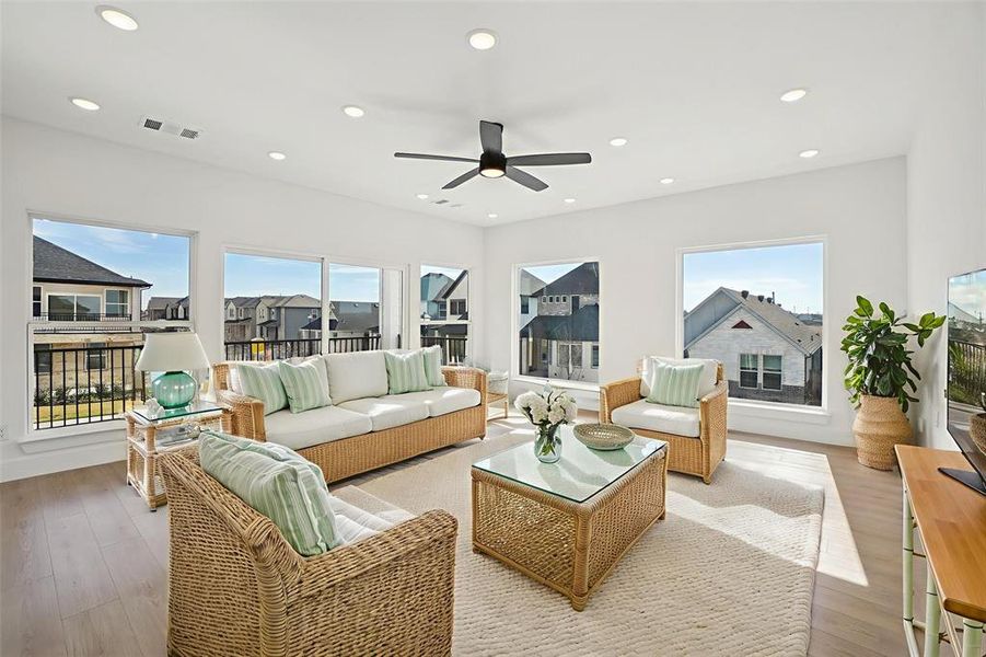 Furnished interior view inside a new home in , Rowlett (Image 13).
