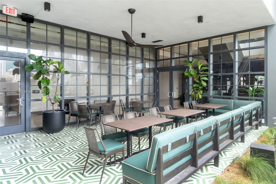 Community amenities in , Miami (Image 33).