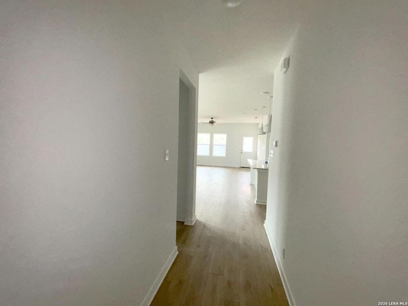 Spacious, unfurnished interior of a new home in Saddlebrook Ranch, Schertz (Image 15). Spacious, unfurnished interior of a new home in Saddlebrook Ranch, Schertz (Image 15).