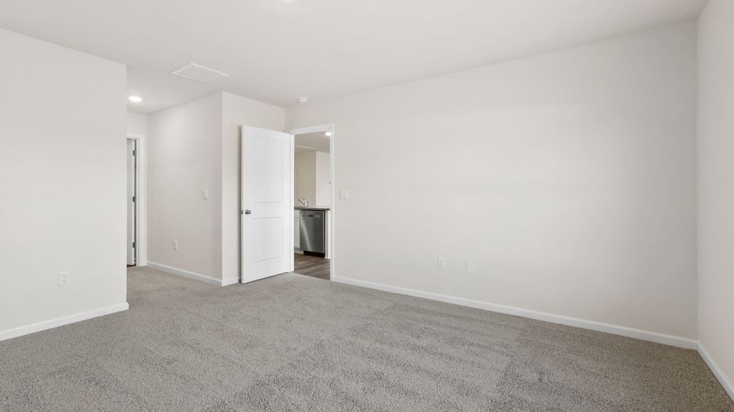 Spacious, unfurnished interior of a new home in Bentley Park, Greenwood (Image 26). Spacious, unfurnished interior of a new home in Bentley Park, Greenwood (Image 26).