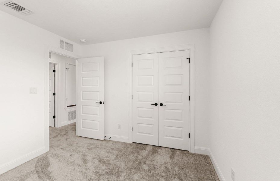 Spacious, unfurnished interior of a new home in Lagos, Manor (Image 17).