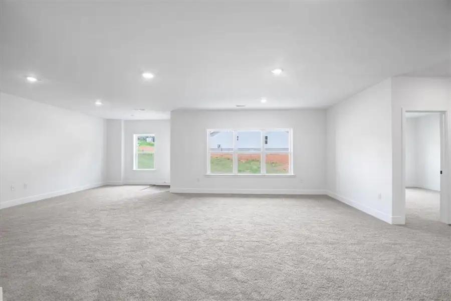 Spacious, unfurnished interior of a new home in Tuscany Hills, Douglasville (Image 26). Spacious, unfurnished interior of a new home in Tuscany Hills, Douglasville (Image 26).