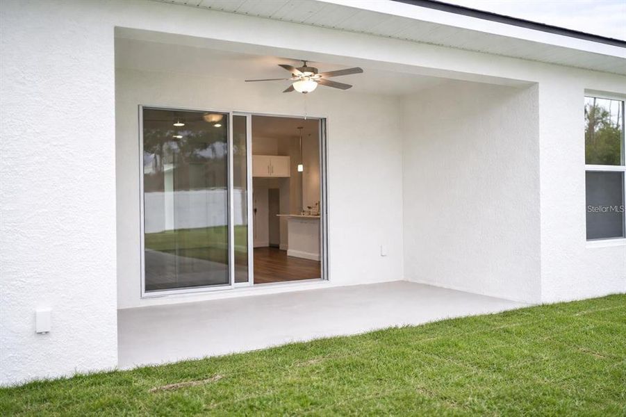 Exterior details and patio area of a home in , Palm Coast (Image 22).