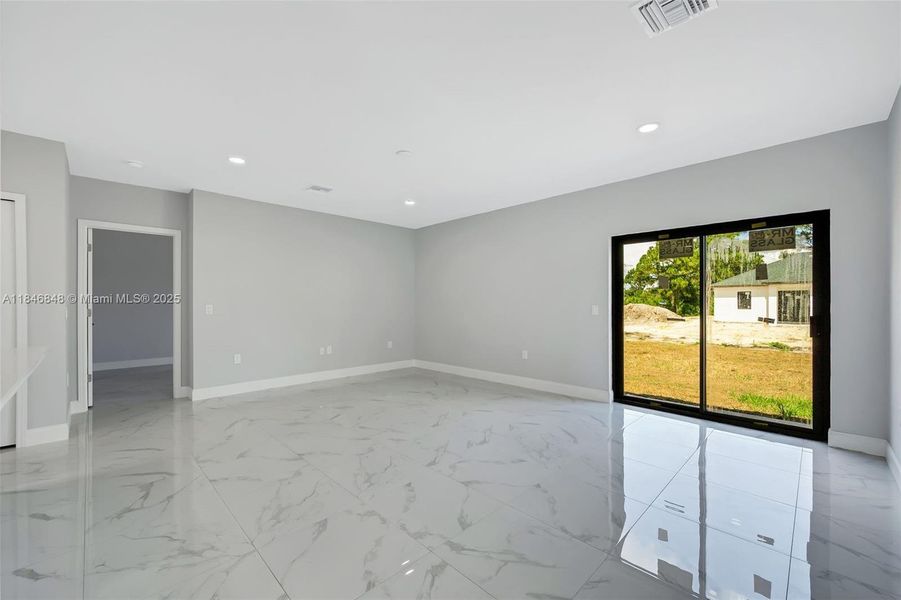 Image 29 of a home in .