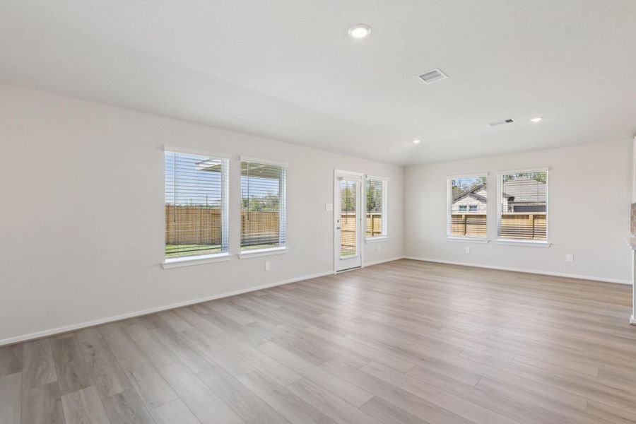 Photos are not of the actual home, but are photos of the builder home with same floorplan Photos are not of the actual home, but are photos of the builder home with same floorplan