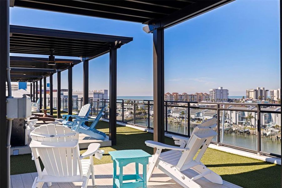 Community amenities in , Madeira Beach (Image 37). Community amenities in , Madeira Beach (Image 37).