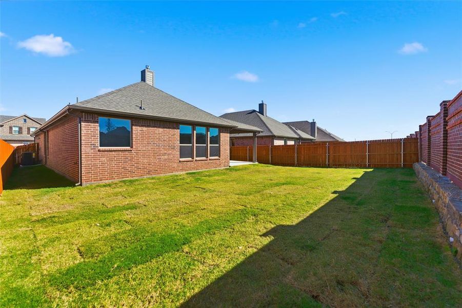 Exterior details and patio area of a home in Northstar, Haslet (Image 26).