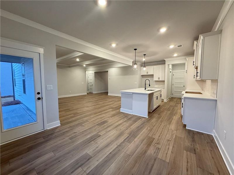 Spacious, unfurnished interior of a new home in Ponderosa Farms Manor, Gainesville (Image 27).