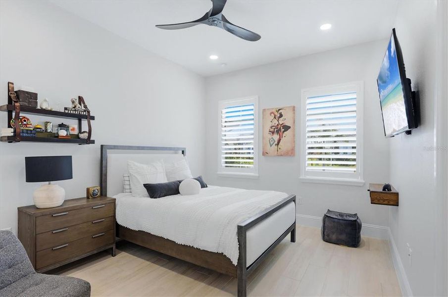 Furnished interior view inside a new home in , Sarasota (Image 44).