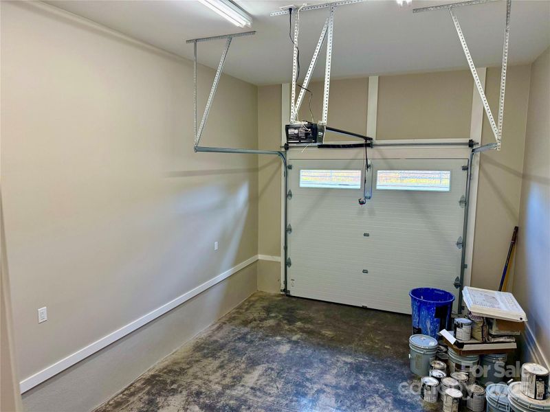 Attached garage Attached garage