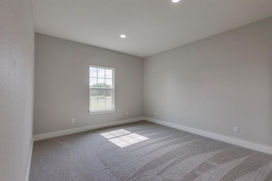 Spacious, unfurnished interior of a new home in , Ferris (Image 28).