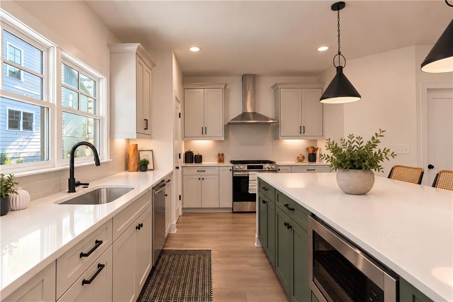 Furnished interior view inside a new home in , Hapeville (Image 5).