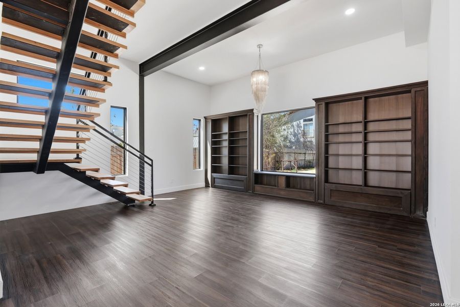 Spacious, unfurnished interior of a new home in , San Antonio (Image 39).