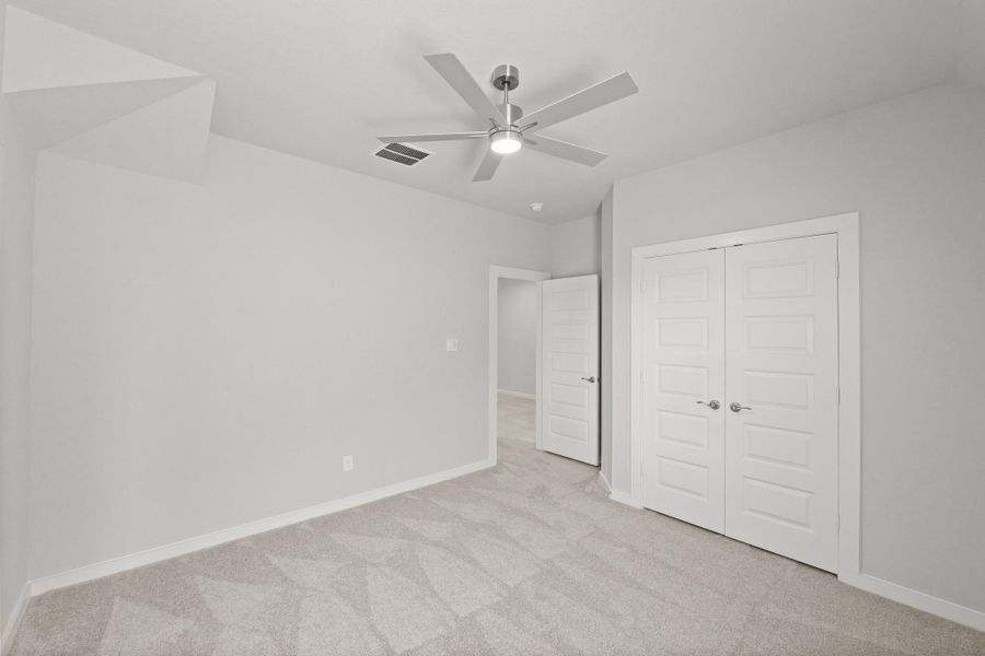 Spacious, unfurnished interior of a new home in Briarwood Crossing, Rosenberg (Image 28).