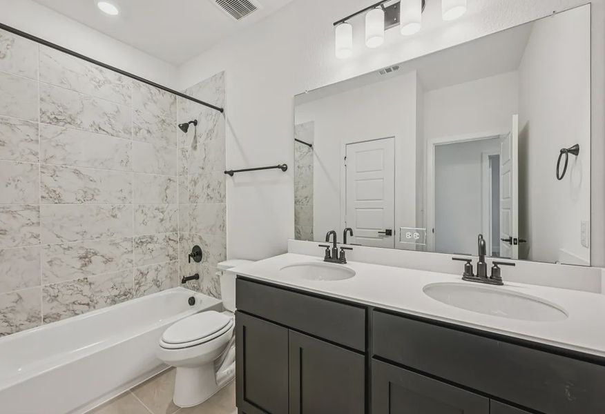 Plan 5072 Bath 3 - 23 of 26