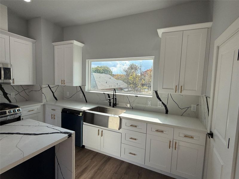 Furnished interior view inside a new home in , Houston (Image 8).