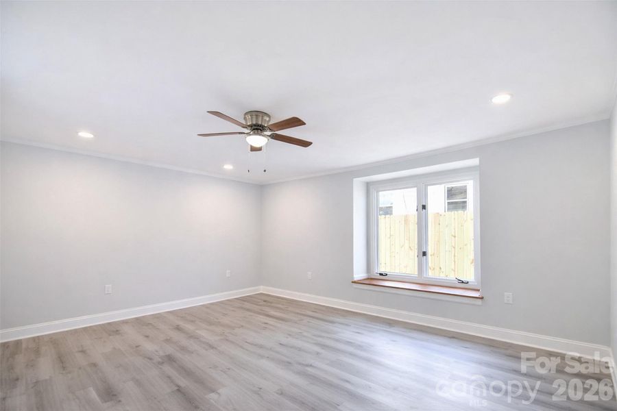 Spacious, unfurnished interior of a new home in , Concord (Image 12).